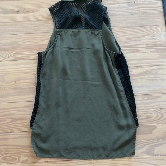 LAMB olive green button down top size XS - Picture 4 of 6